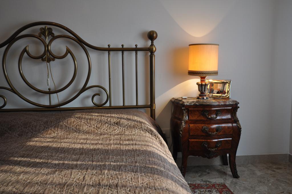 B&B Pergolesi เวโรนา ภายนอก รูปภาพ