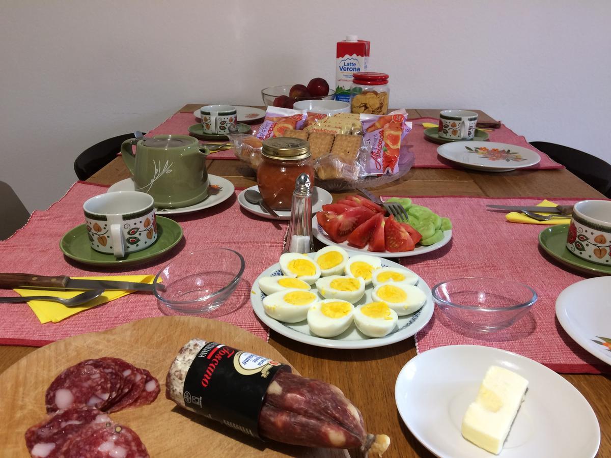 B&B Pergolesi เวโรนา ภายนอก รูปภาพ
